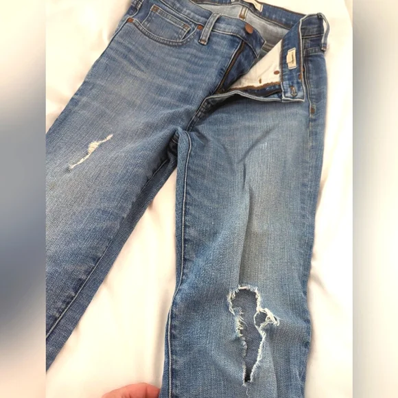 Madewell 9" high rise skinny distressed denim - Picture 5 of 9